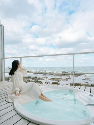 Stay at a luxurious villa by the sea in Fukui.