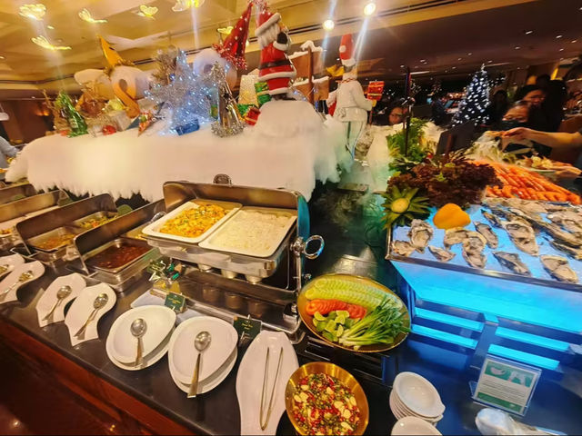  The Emerald Hotel buffet 