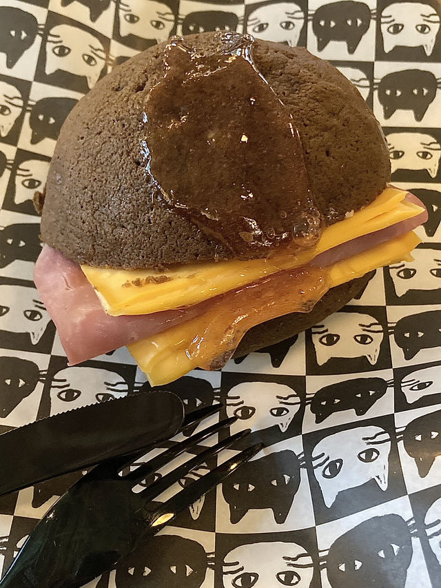 【韓国🇰🇷龍山カフェ】STANDARD BUN スタンダードバン