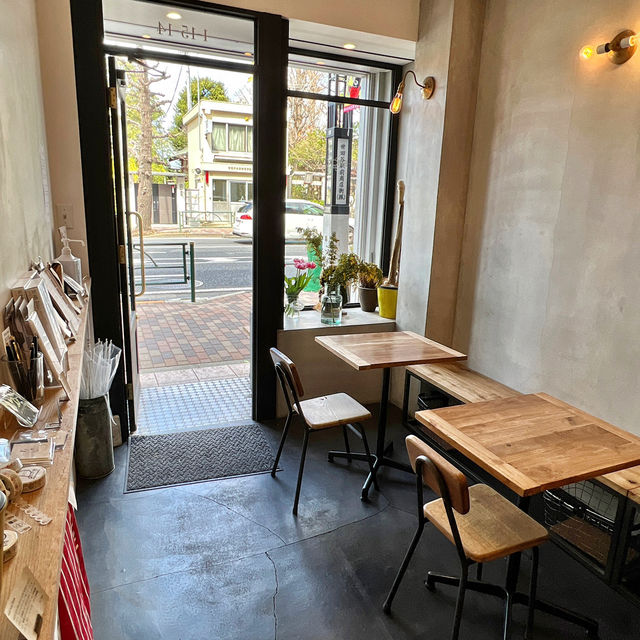 Sakura sweets at BRICK LANE in Setagaya🌸