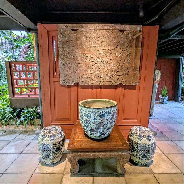 走訪泰國絲綢大王Jim Thompson宅邸：湯普生博物館