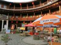 福建土樓-僑福樓，專出博士的客家土樓聚落