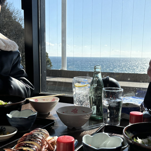 【食べ歩き】神奈川 江ノ島 魚見亭 新鮮なお刺身と名物が味わえる老舗定食屋さん