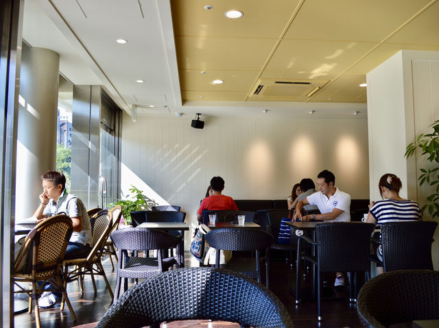 A Taste of Hawaii in Omotesando – Island Vintage Coffee