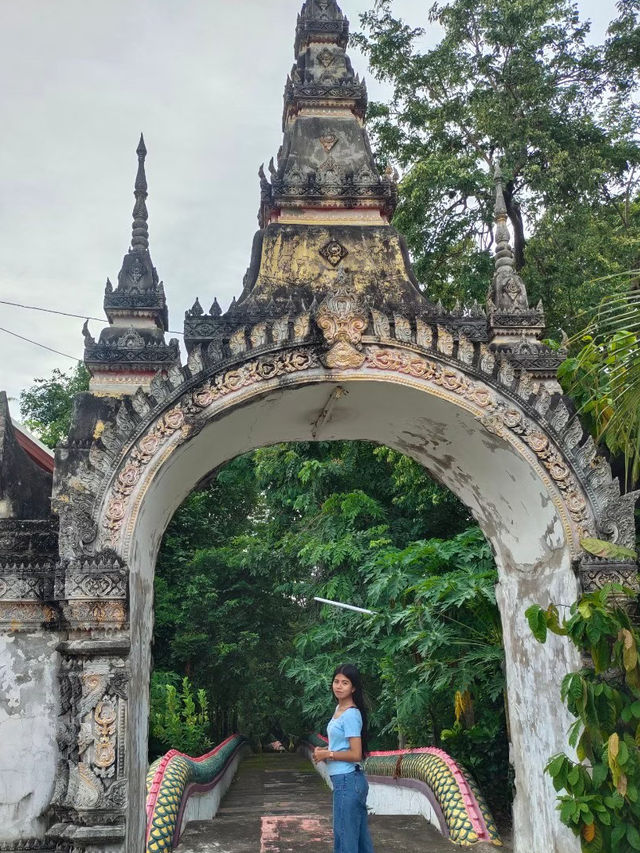 วัดพระธาตุจอมแจ้ง แพร่