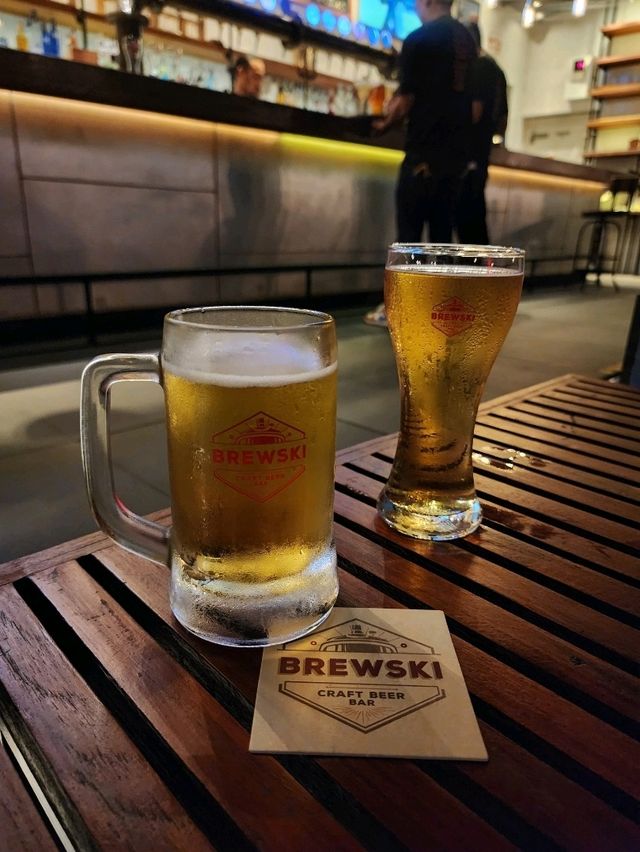 【バンコク】ルーフトップのクラフトビールのお店🍻