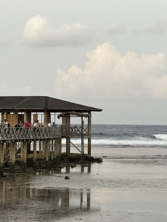 PARADISE OF WAVES: SIARGAO ISLAND
