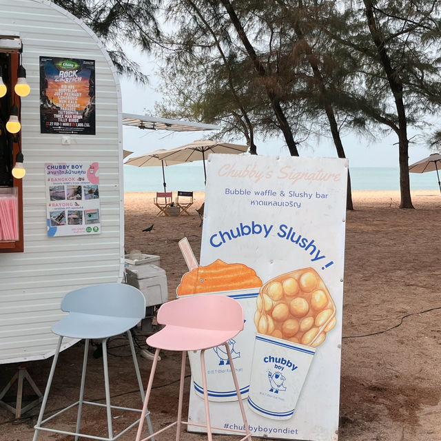 คาเฟ่ริมทะเลระยอง Chubby boy on diet