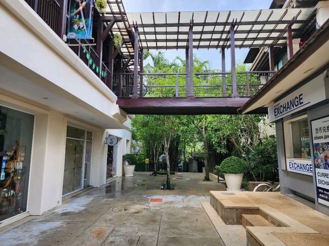 [🇹🇭プーケット] マリオットマイカオビーチプーケット：広々とした客室とプールで家族旅行にぴったりなリゾート