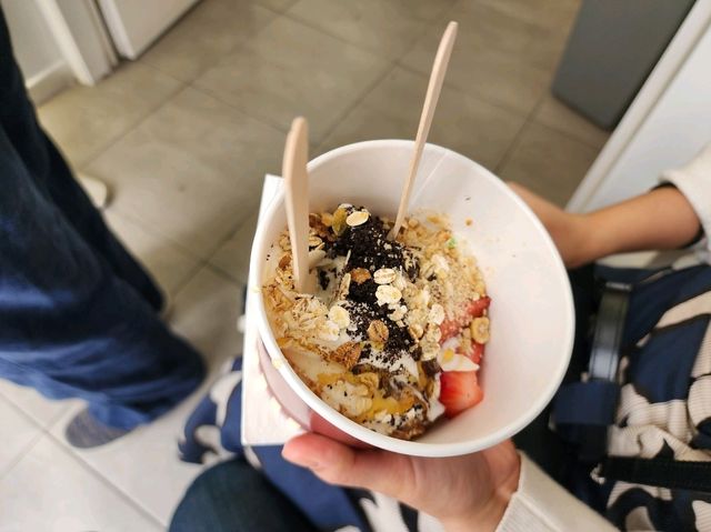 [🇬🇷サントリーニ] 甘党必見！Solo Gelato の絶品ジェラート＆ギリシャヨーグルト
