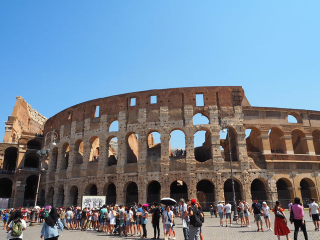 Roman Summer 🌞🕶️