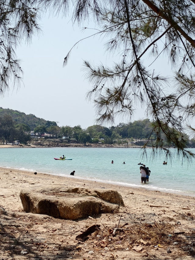 🌿 หนีความวุ่นวาย มาพักใจที่หาดสอ ชายหาดสุดสงบ! 🏝