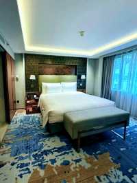 China Hotel, comfortable yet affordable, certainly delivers high CP value.