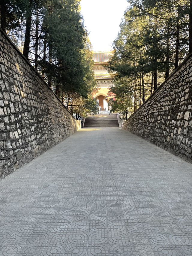 【世界遺産・明十三陵・定陵】唯一発掘された地下宮殿