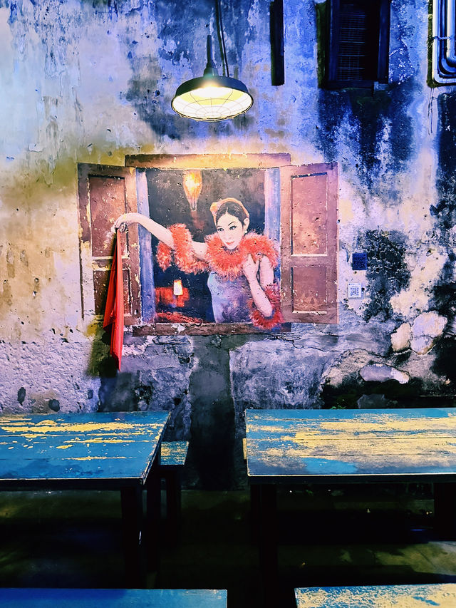 Murals After Dark: Heritage Glows Sustainably