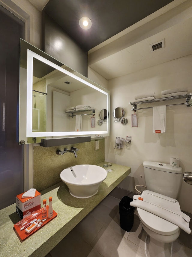 Fresh and Fun Stay at HARRIS Hotel Kuta Tuban