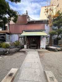 A Must-See in Osaka: The Striking Beauty of Namba Yasaka Shrine