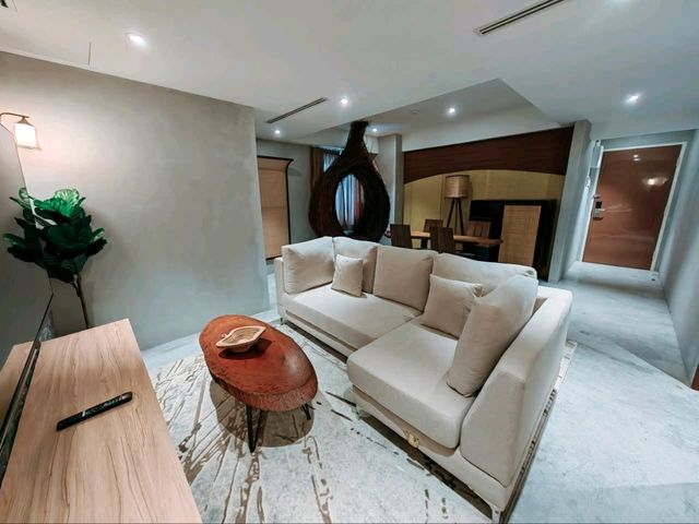 “Skyline Stays: B Sarang Suites' Affordable Comfort in Central KL”