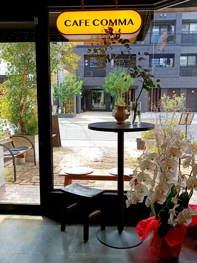 福岡新開業的韓國風咖啡館 -- Cafe Comma ☕☕