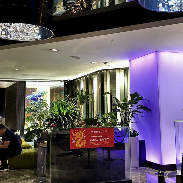 香港美麗華酒店 (The Mira Hong Kong)