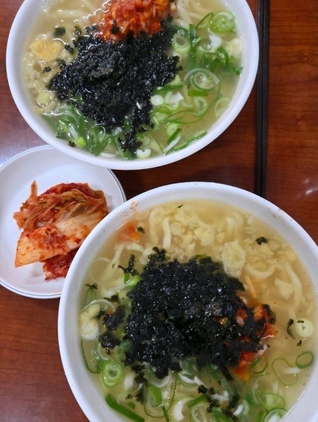 개금 줄서는 칼국수 맛집 '성원칼국수'