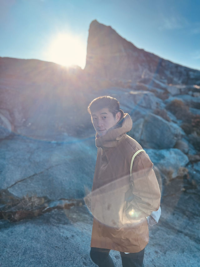 【Mt. Kinabalu：4095m 的自我對話】 ⛰️🚶‍♂️☀️💨