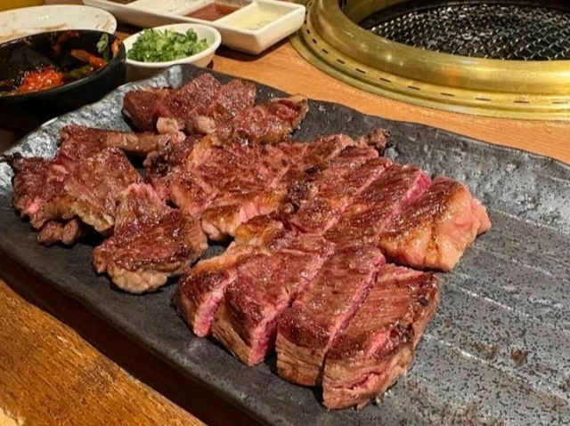 乾杯燒肉居酒屋 猜中牛排幾克就送你免費吃！