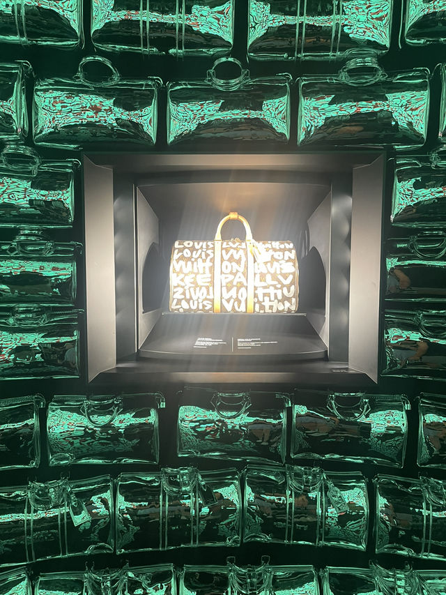 Louis Vuitton exhibition for FREE in Bangkok 😎