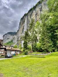 走訪瑞士知名的瀑布小鎮～勞特布龍嫩Lauterbrunnen