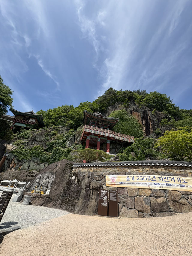 Temple with a view!!
