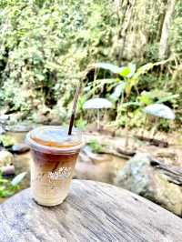 🌿☕ หลบเมือง มาซบลำธาร ที่ Claai Cafe, แม่ออน 