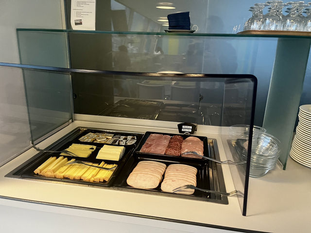 Buffet Breakfast with a View – Hotel Cristal Geneva