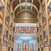 Xujiahui Library: A Place You'll Want to Stay Day After Day! 📚✨