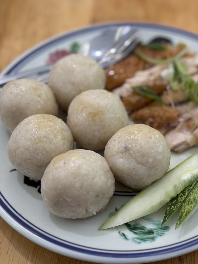 Hearty Comfort in Historic Melaka: A Tasty Stop at Din Fung Kee Kota Syahbandar