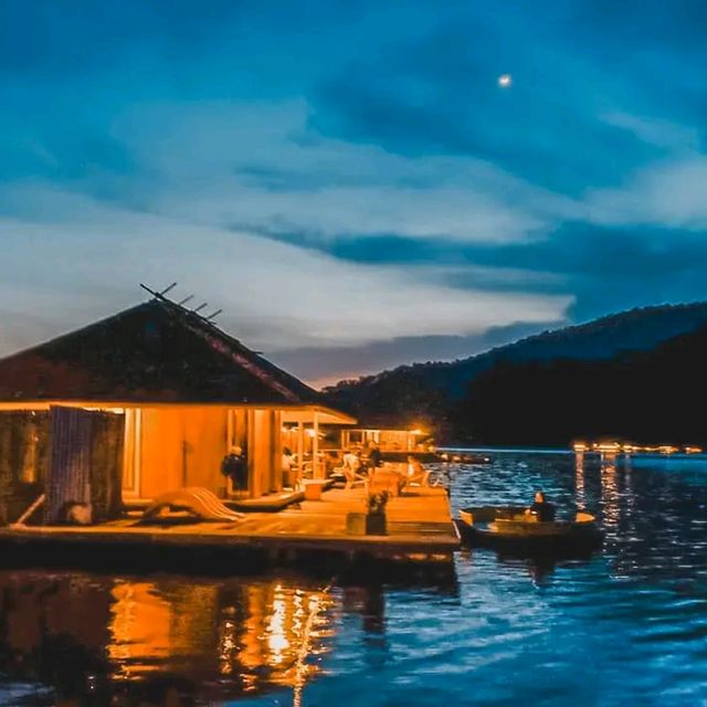  ภูเขาลอยน้ำ เชียงใหม่ 