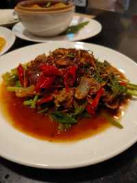 **Banteay Shrey: Where Khmer Flavors Come to Life