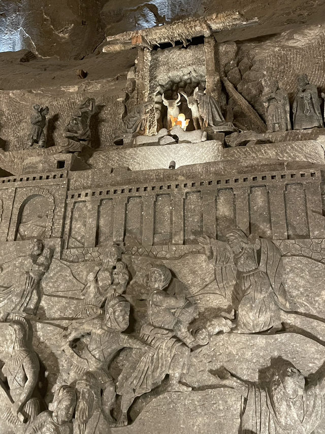 【ポーランド🇵🇱すべて岩塩でできた世界初の世界遺産】