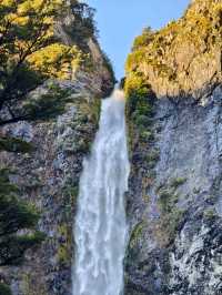 Devil’s Punchbowl Falls: A Thrilling Symphony of Nature in Arthur’s Pass