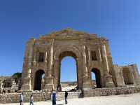 約旦-傑拉什考古遺址Jerash，請注意攤販拍照索取小費