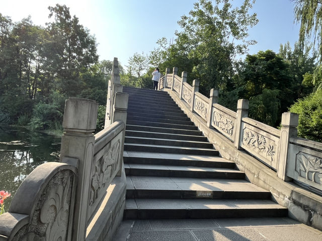 🌿 Huanhuaxi Park – A Calm Escape in the Heart of Chengdu