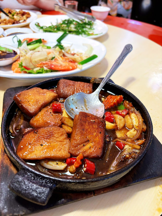 一吃成主顧的深夜台式魂｜樹林珠雞城海產店