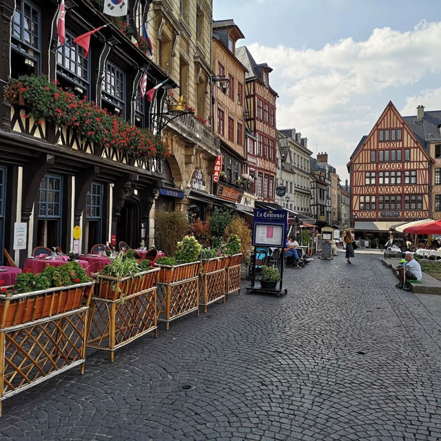 🏰🌹 Rouen Cathedral Summer Visit: A Gothic Masterpiece in Normandy  
