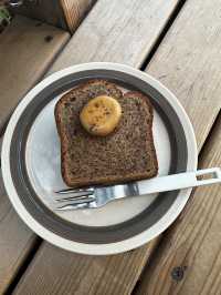 Onibus Coffee Japan, Minimalist Charm Meets Specialty Roasting