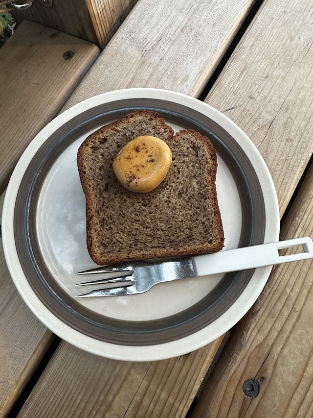Onibus Coffee Japan, Minimalist Charm Meets Specialty Roasting