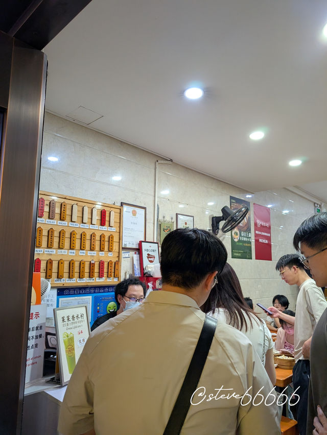 一盞清茶對小籠，半盞人間煙火情｜萊萊小籠