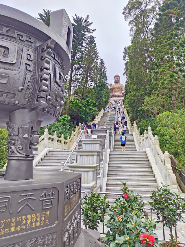 港都全球最高戶外青銅坐佛