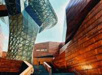 Shanghai World Expo Museum: Where Memories and Architecture Meet! 🇨🇳📸