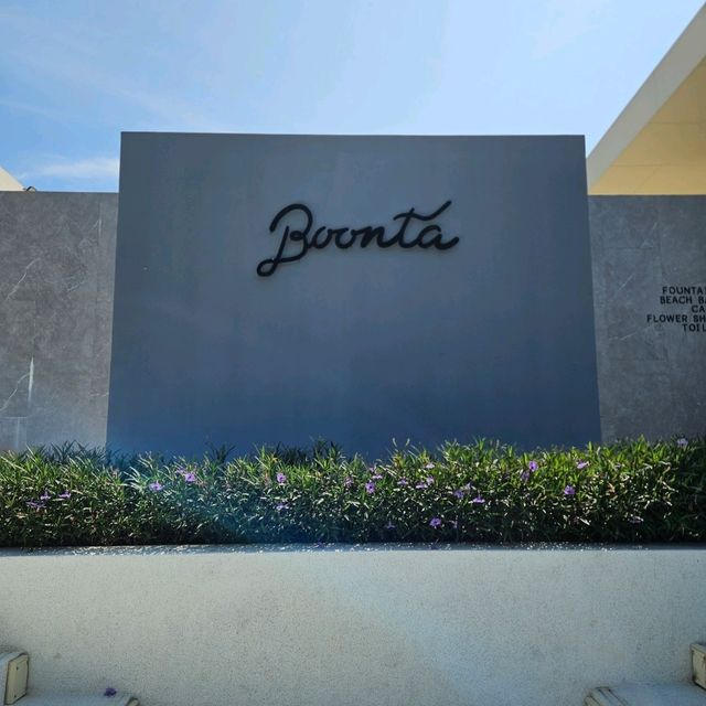 Cafe Boonta by the beach in Phang Nga province