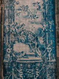 Blue and Beautiful – A Quick Stop at Porto’s Chapel of Souls 