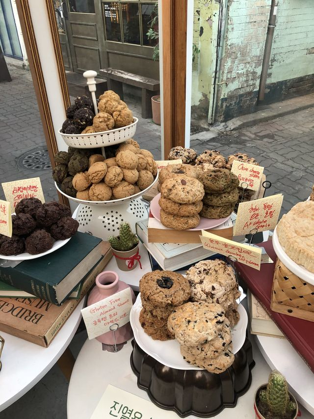 Rami Scone in Seoul